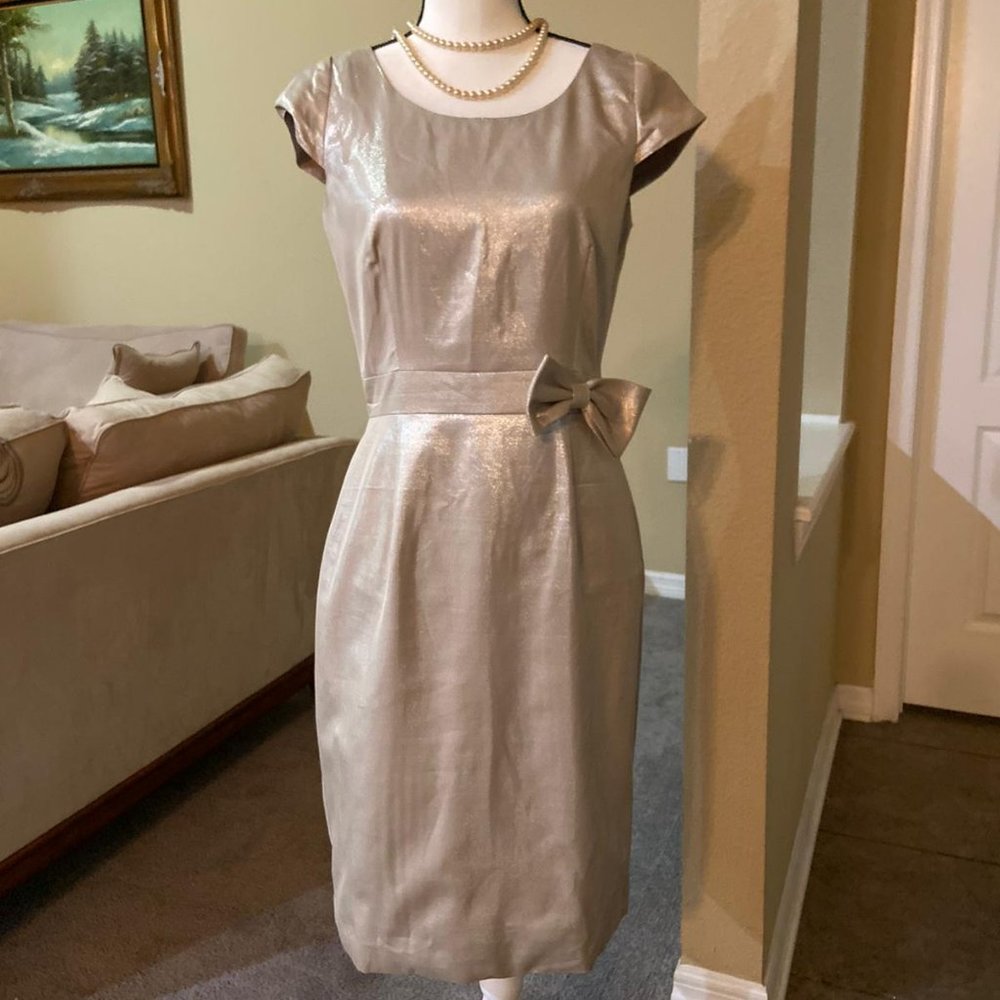 Badgley Mischka Shiny NWOT Cocktail Dress 8